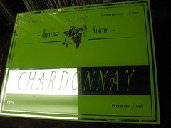 HERITAGE WINERY CHARDONNARY GLASS MIRROR SIGN 1974 8 »x11 » VERY NICE !!