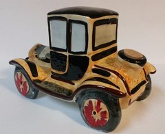 Borghini&rsquo;s One of A Kind Wine Collector&rsquo;s Car Decanter – Italy 1969 – Empty