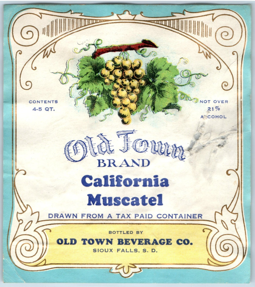 1920s-30s Old Town California Muscatel Sioux Falls, SD Label WL2