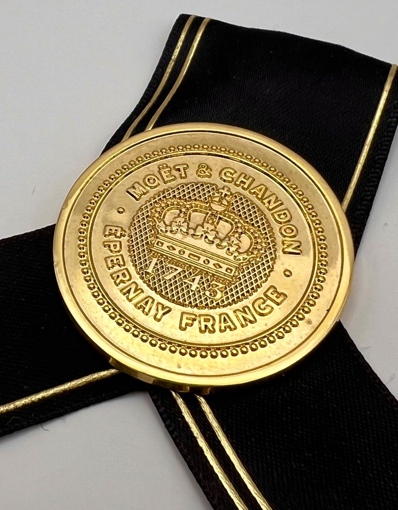 Vintage Moet & Chandon Champagne 1743 Epernay France Ribboned Medal Collectible