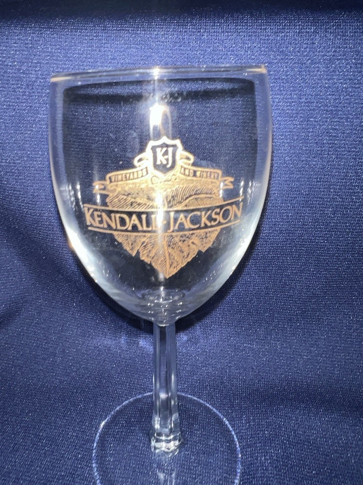 Kendall Jackson – Santa Rosa, California – Wine Glass – Gold Design w Flaw