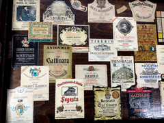Rare & Unique VTG 70&rsquo;s 1975 Large 29&Prime; Wooden Serving Tray Platter Wine Labels