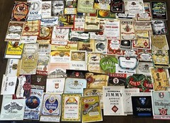Vintage 1940-1960 75 Piece Lot of European Wine / Liquor Paper Labels « NOS »