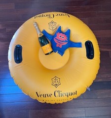 VEUVE CLICQUOT CHAMPAGNE INFLATABLE WATER TUBE POOL/SNOW FLOAT ICE BUCKET ( 1 )