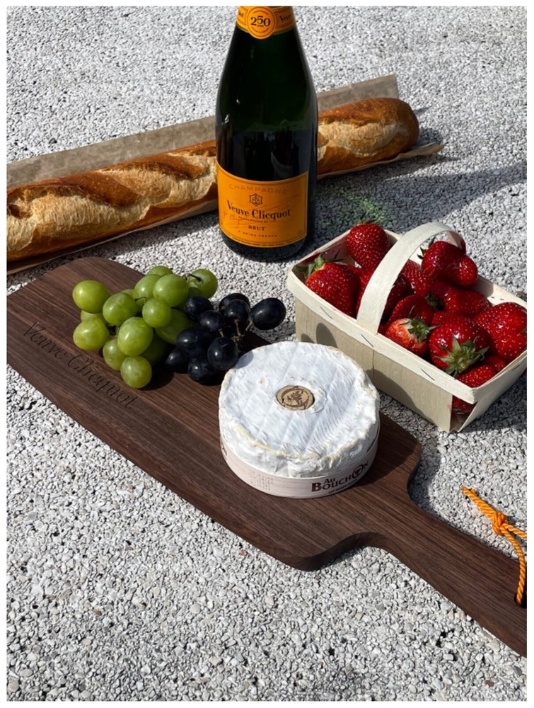 Veuve Clicquot Champagne – Wood Charcuterie Cutting Board – Small – New