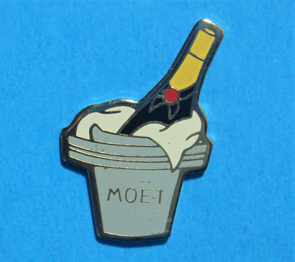 MOET & CHANDON BOTTLE & GREY COLOR BUCKET CHAMPAGNE ADVERTISING – VINTAGE PIN