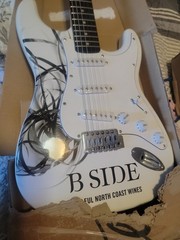RARE ELECTRIC NEW NORTH COAST WINE B SIDE SILVERTONE GUITAR CALIFORNIA RARE
