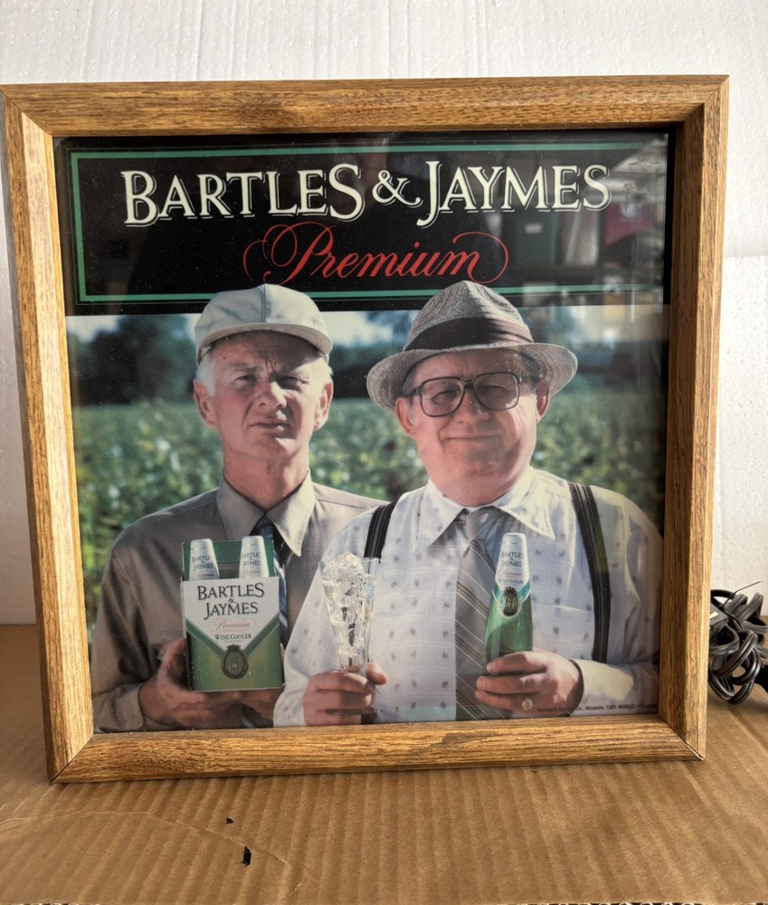Vintage 1980s Bartles & Jaymes Lighted Bar Sign Frank & Ed Advertising Display