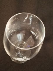 Tablas Creek Vineyard – Paso Robles, CA Wine Glass – White Artwork – 8-1/2&Prime; Tall