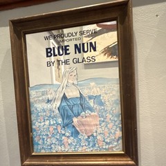 Blue Nun Framed Wine Sign « We Proudly Serve » Blue/White/Brown