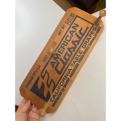 VTG California Table Grapes Wooden Wall Rack Produce Crate Advertising Sign Hook