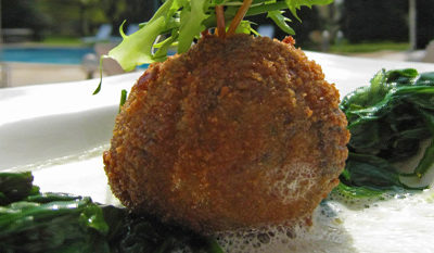 Bonbon d’escargots à l’écume d’ail doux