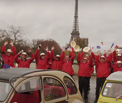 arrivée des beaujolais nouveaux 2016 à Paris