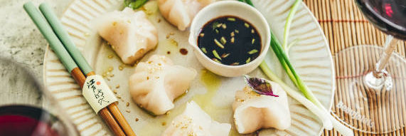 Gyozas beaujolais nouveaux